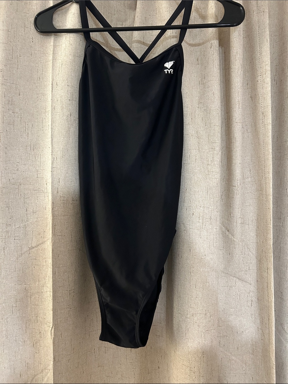 TYR Durafast One® Women's Diamondfit Swimsuit - Solid Black